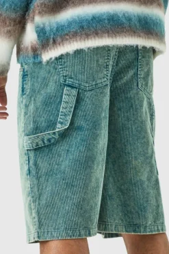Store boohooMAN Carpenter Acid Wash Cord Jort In navy