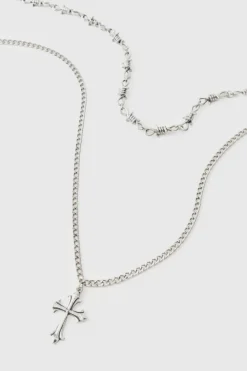 Shop boohooMAN Cross Pendant Necklace silver