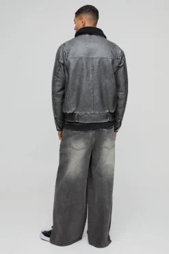 Store boohooMAN Detachable Borg Collar Aviator Bomber Jacket black