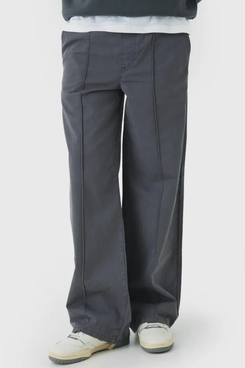Best boohooMAN Elasticated Waist Wide Leg Pintuck Chino Trousers charcoal