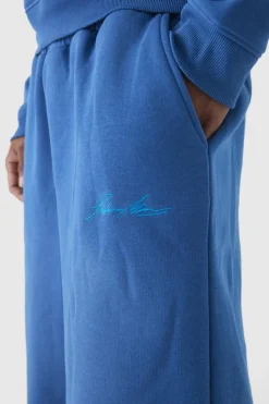 Fashion boohooMAN Extreme Wide Leg Man Spray Wash Joggers cobalt