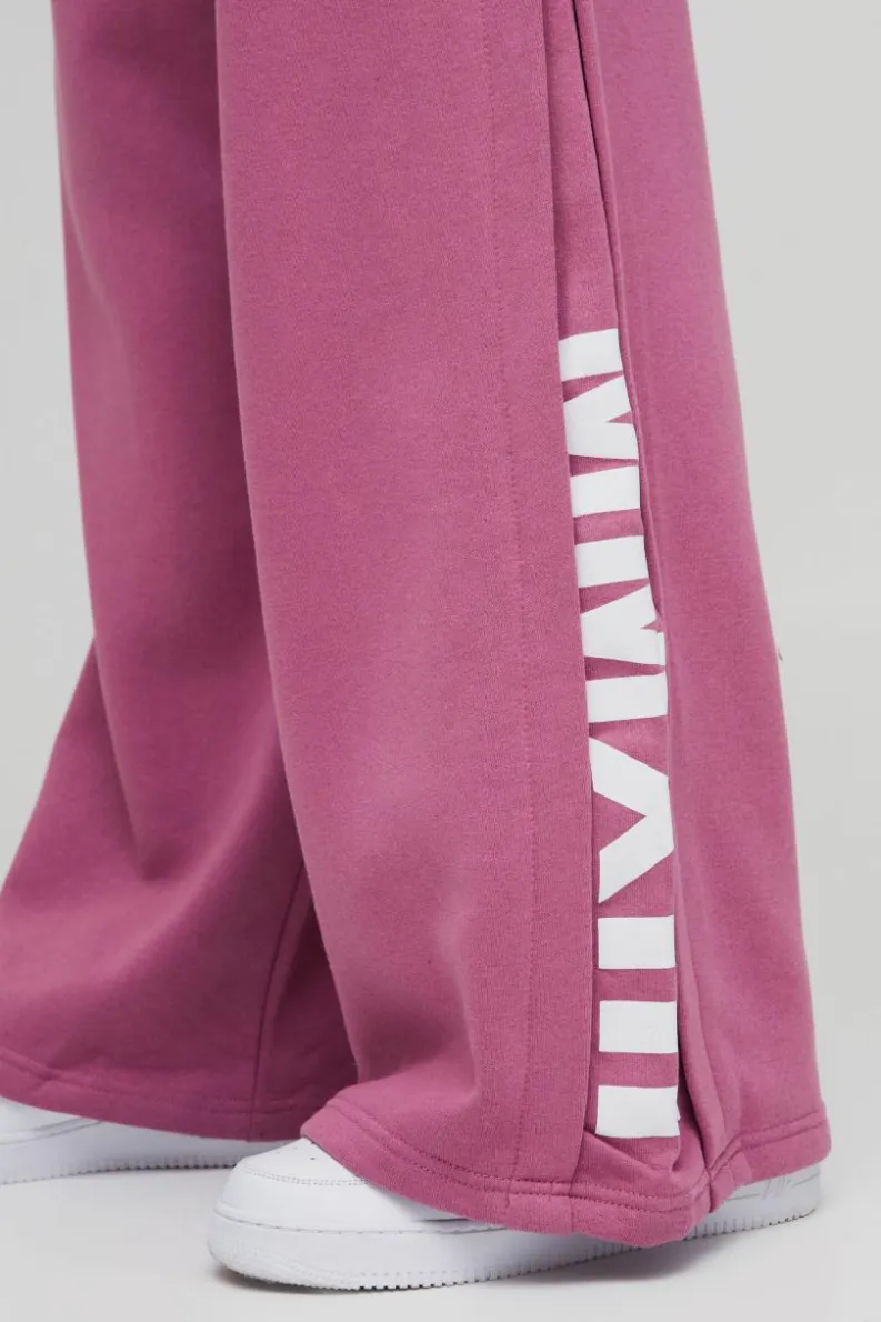 Store boohooMAN Extreme Wide Leg Pleated Gusset Jogger mauve