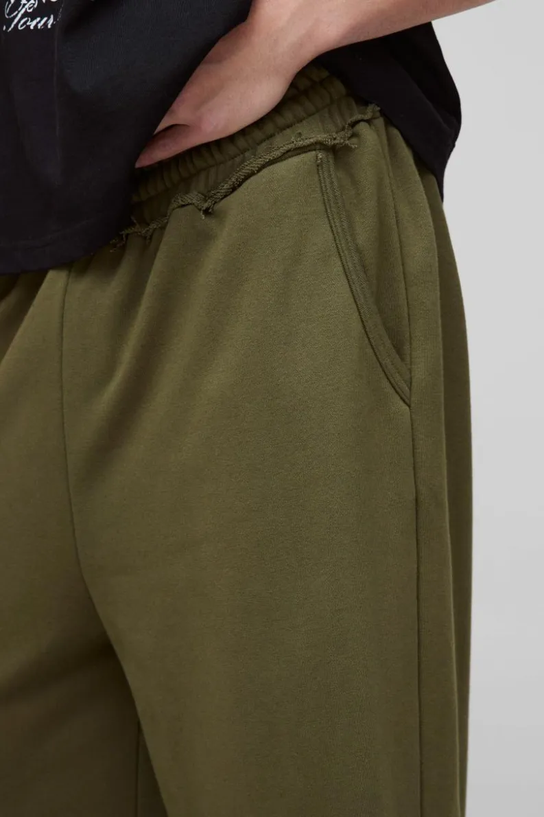New boohooMAN Extreme Wide Leg Raw Edge Loopback Jogger khaki