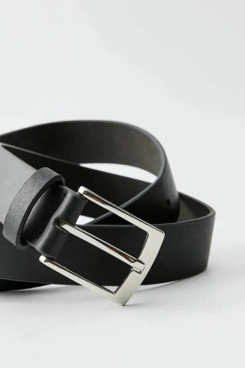 Fashion boohooMAN Faux Leather Textured Belt With Silver Buckle black