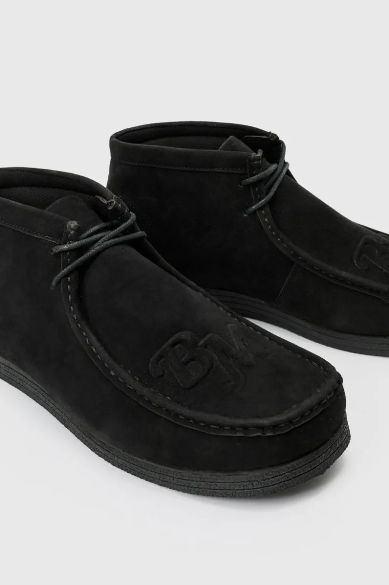 Sale boohooMAN Faux Suede Apron Front Embossed Branding Shoes In black