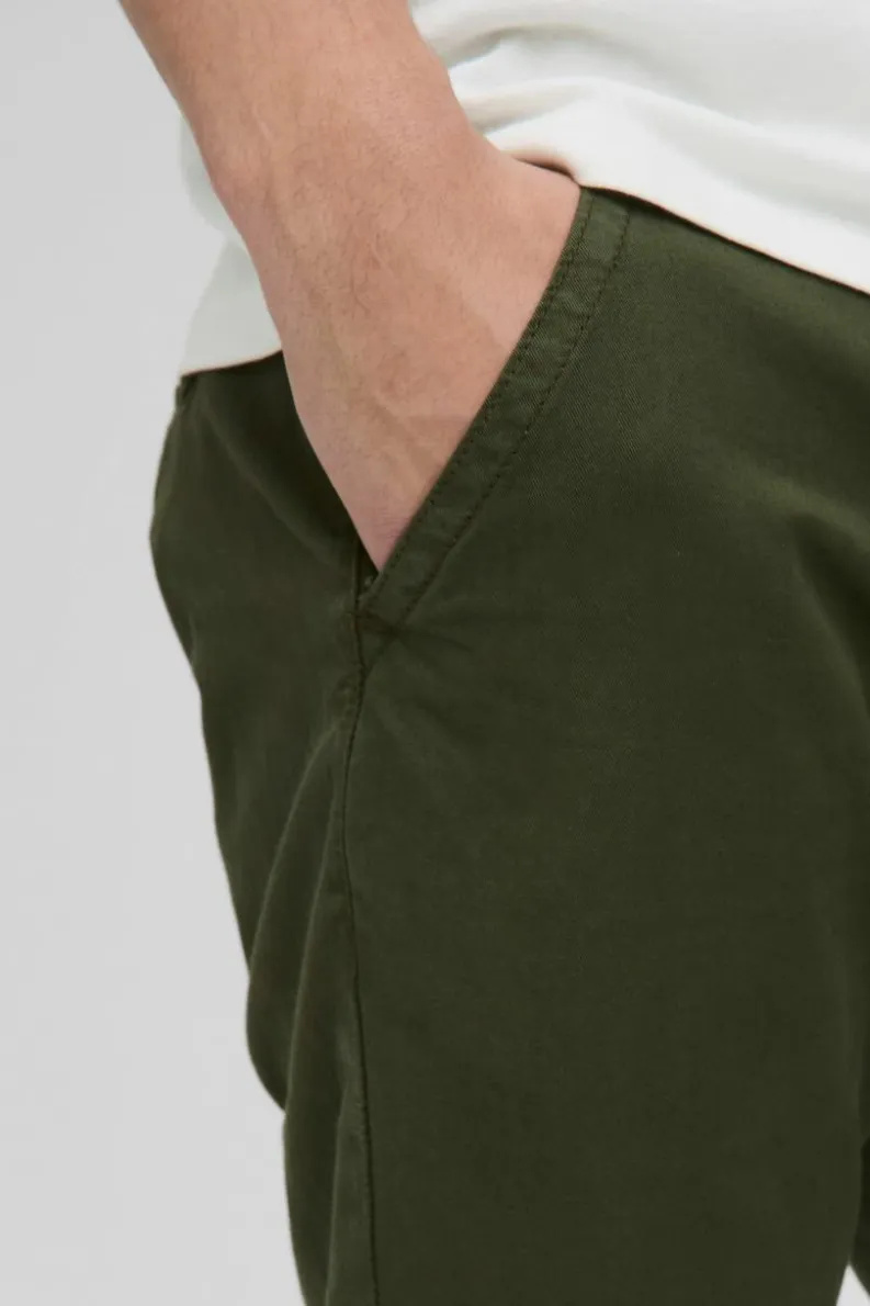 Sale boohooMAN Fixed Waist Straight Chino Trousers dark green
