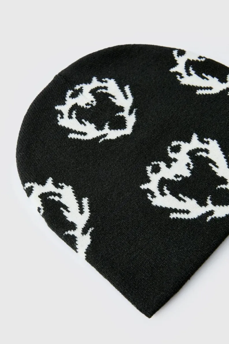 Best boohooMAN Gothic Heart Graphic Beanie black