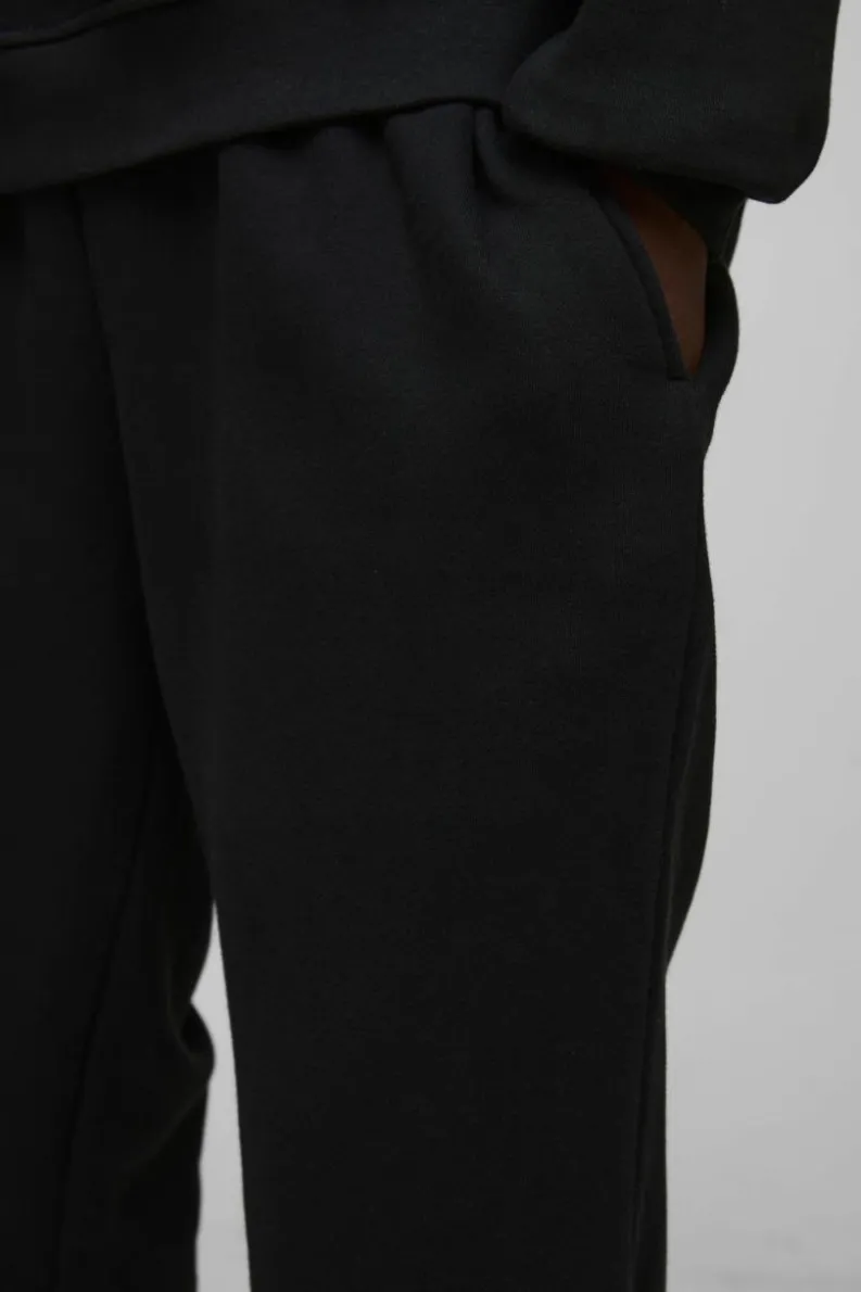 Hot boohooMAN 330GSM Oversized Fit Basic Jogger black