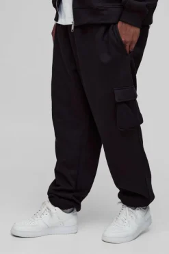Discount boohooMAN 330GSM Plus Oversized Cargo Jogger In black