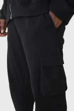 Online boohooMAN 330GSM Plus Skinny Fit Cargo Jogger In black