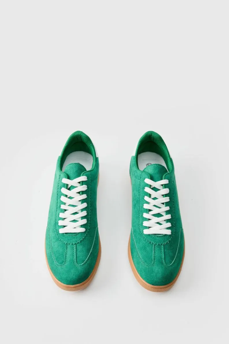 Fashion boohooMAN Gum Sole Trainer In green