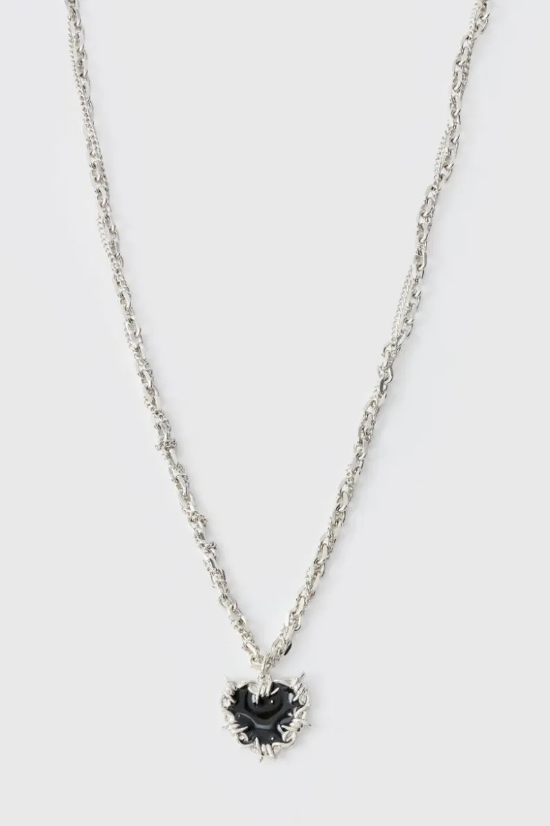 Fashion boohooMAN Heart Pendant Chunky Chain Necklace in silver