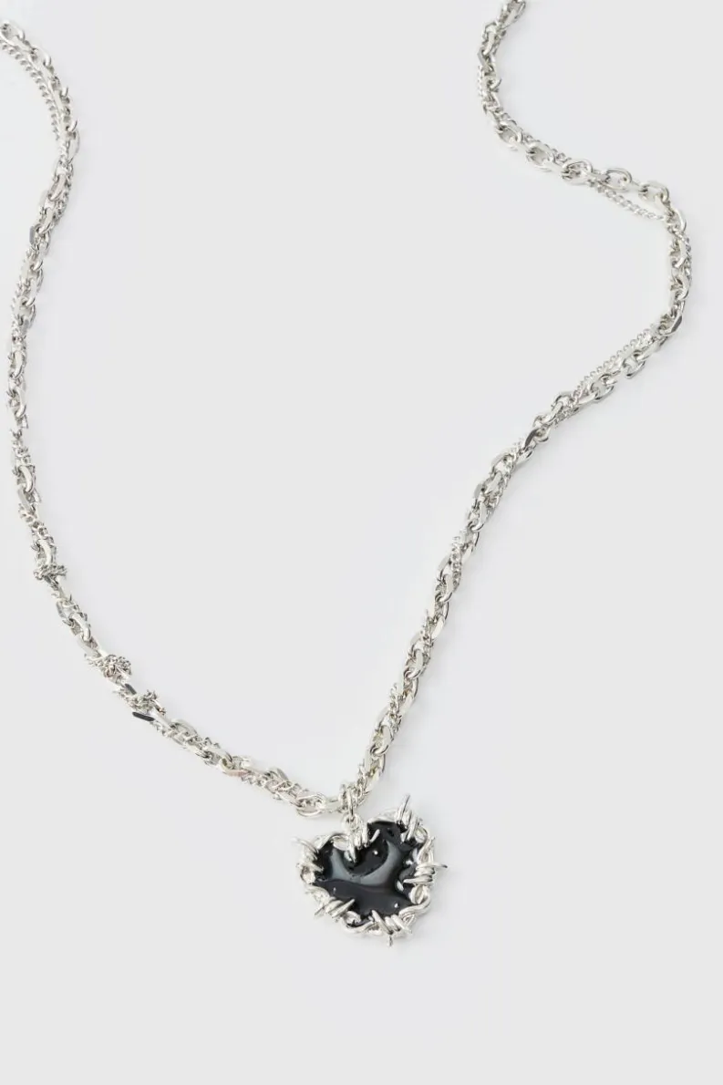 Fashion boohooMAN Heart Pendant Chunky Chain Necklace in silver