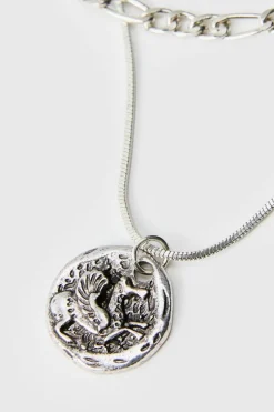 Store boohooMAN Layered Chain Pendant Necklace silver