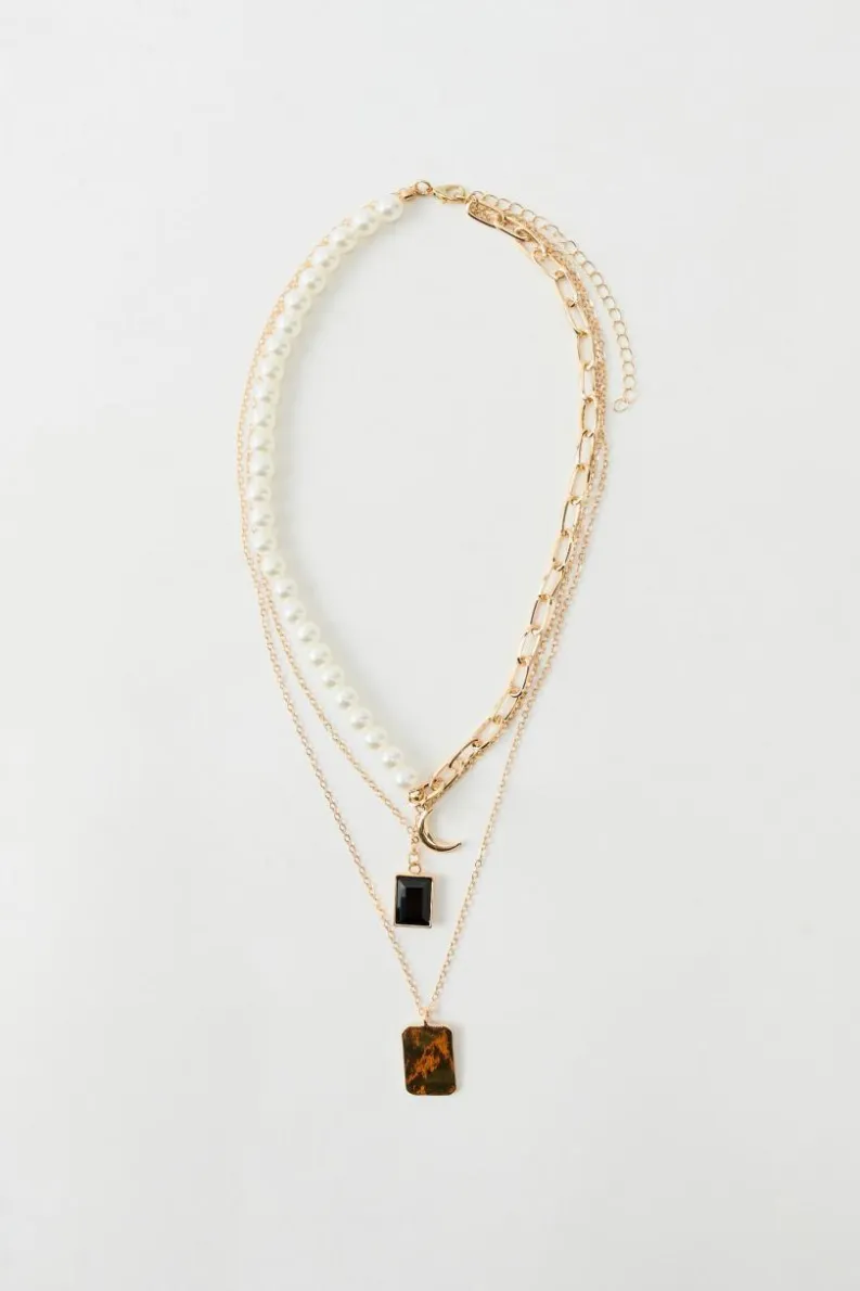 Online boohooMAN Layered Pearl and Hardware Necklace gold