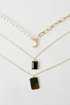 Online boohooMAN Layered Pearl and Hardware Necklace gold
