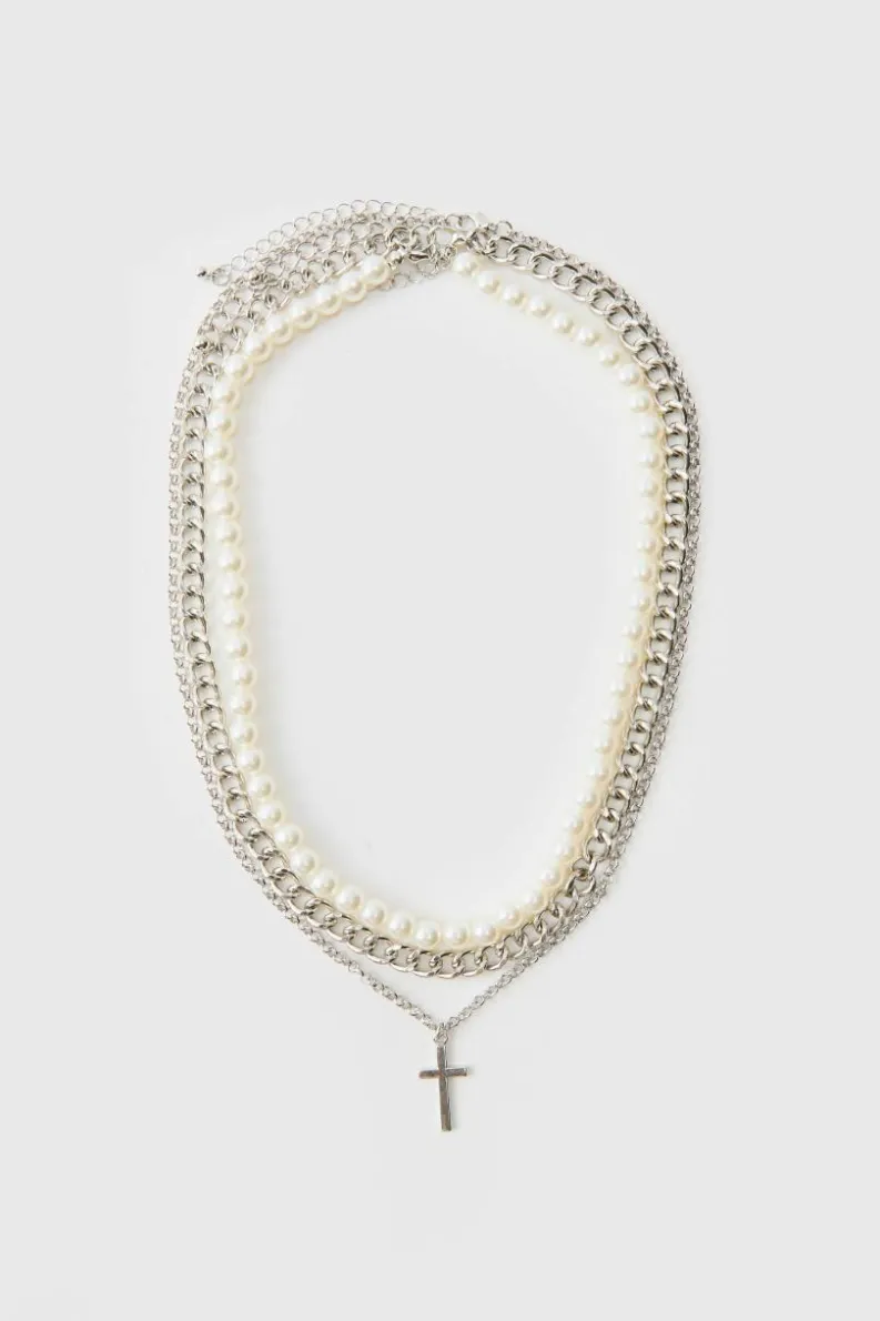 Best boohooMAN Layered Pearl Necklace With Cross Pendant in silver