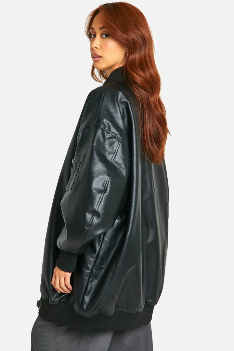 Store boohoo Longline Oversized Bomber Jacket black