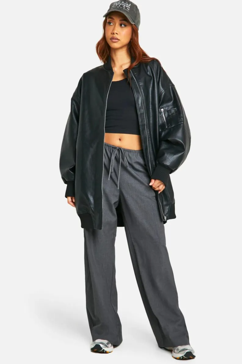 Store boohoo Longline Oversized Bomber Jacket black