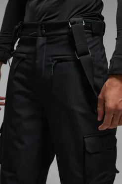 Store boohooMAN Man Active Cargo Detachable Strap Ski Trousers black