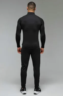New boohooMAN Man Active Fleece Back Performance Tapered Jogger black
