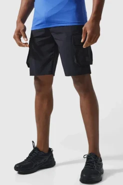 Sale boohooMAN Man Active Gym 5inch Regular Fit Cargo Pocket Training Shorts black