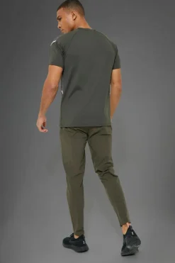 Cheap boohooMAN Man Active Gym Panel Detail Regular Fit T-Shirt khaki