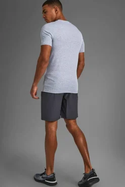 Best Sale boohooMAN Man Active Gym Zip Pocket Regular Fit 5inch Shorts charcoal