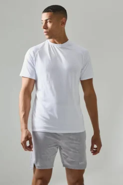 Clearance boohooMAN Man Active Lightweight Essentials Gym Raglan T-shirt white