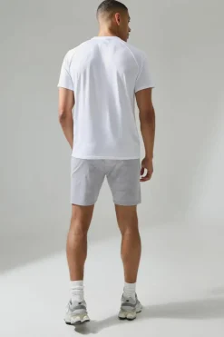 Clearance boohooMAN Man Active Lightweight Essentials Gym Raglan T-shirt white