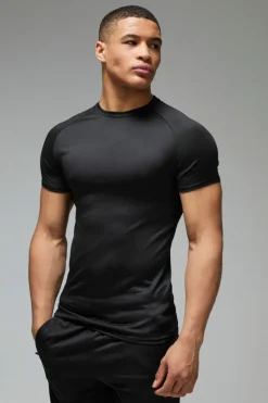 Sale boohooMAN Man Active Lightweight Essentials Gym Muscle Fit Raglan T-shirt 2 Pack multi