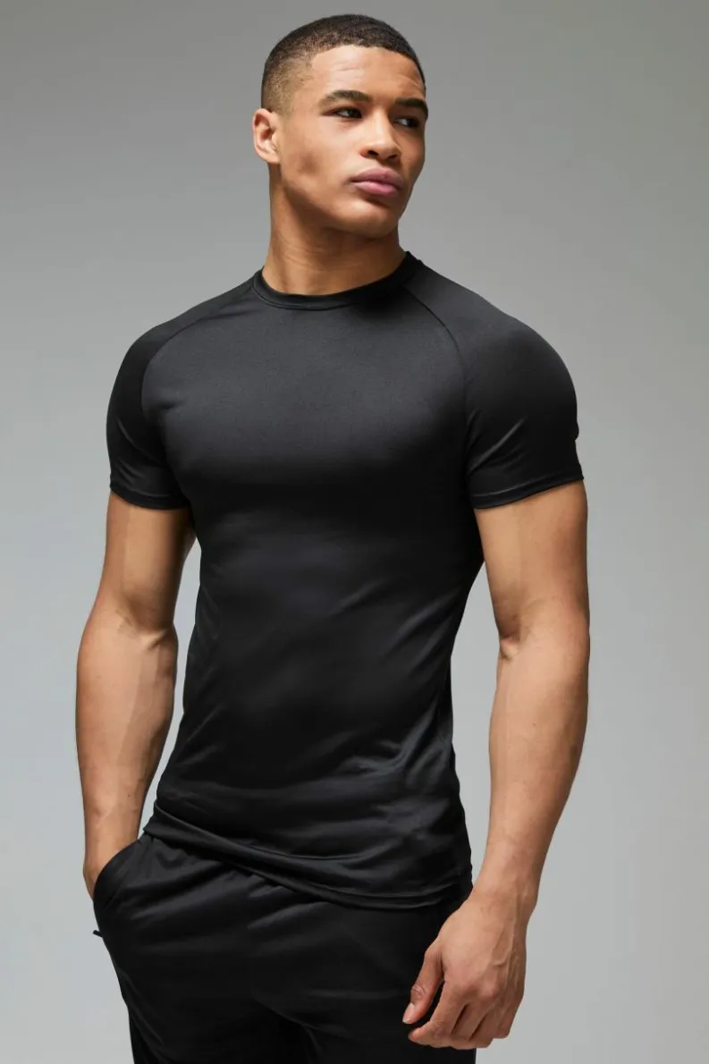 Sale boohooMAN Man Active Lightweight Essentials Gym Muscle Fit Raglan T-shirt 2 Pack multi