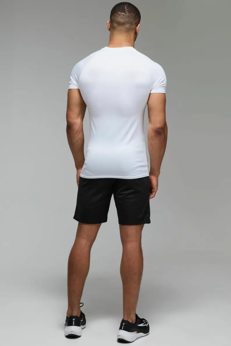 Hot boohooMAN Man Active Lightweight Essentials Gym Muscle Fit Raglan T-shirt white