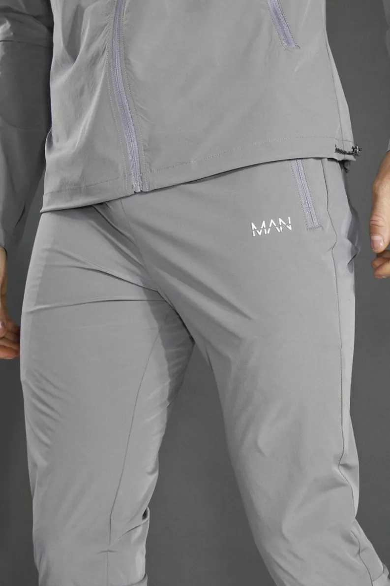 Flash Sale boohooMAN Man Active Lightweight Plain Tapered Track Pant grey