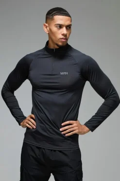 Online boohooMAN Man Active Muscle Fit Raglan 1/4 Zip black