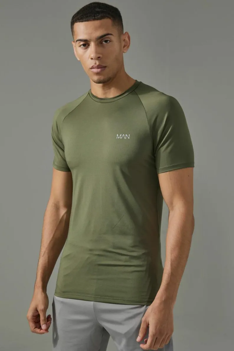 Best boohooMAN Man Active Muscle Fit T-shirt khaki