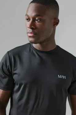 Outlet boohooMAN Man Active Performance Gym Regular Fit T-Shirt black