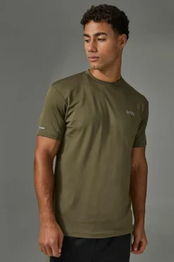 Clearance boohooMAN Man Active Performance Regular Fit T-shirt khaki