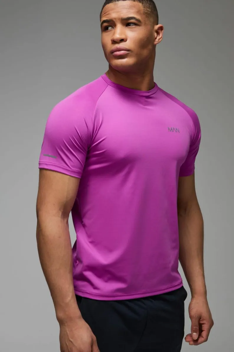 Flash Sale boohooMAN Man Active Raglan Regular Fit T-shirt electric purple