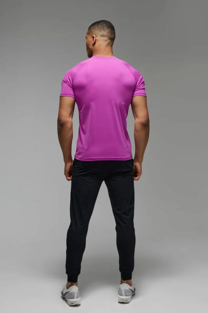 Flash Sale boohooMAN Man Active Raglan Regular Fit T-shirt electric purple