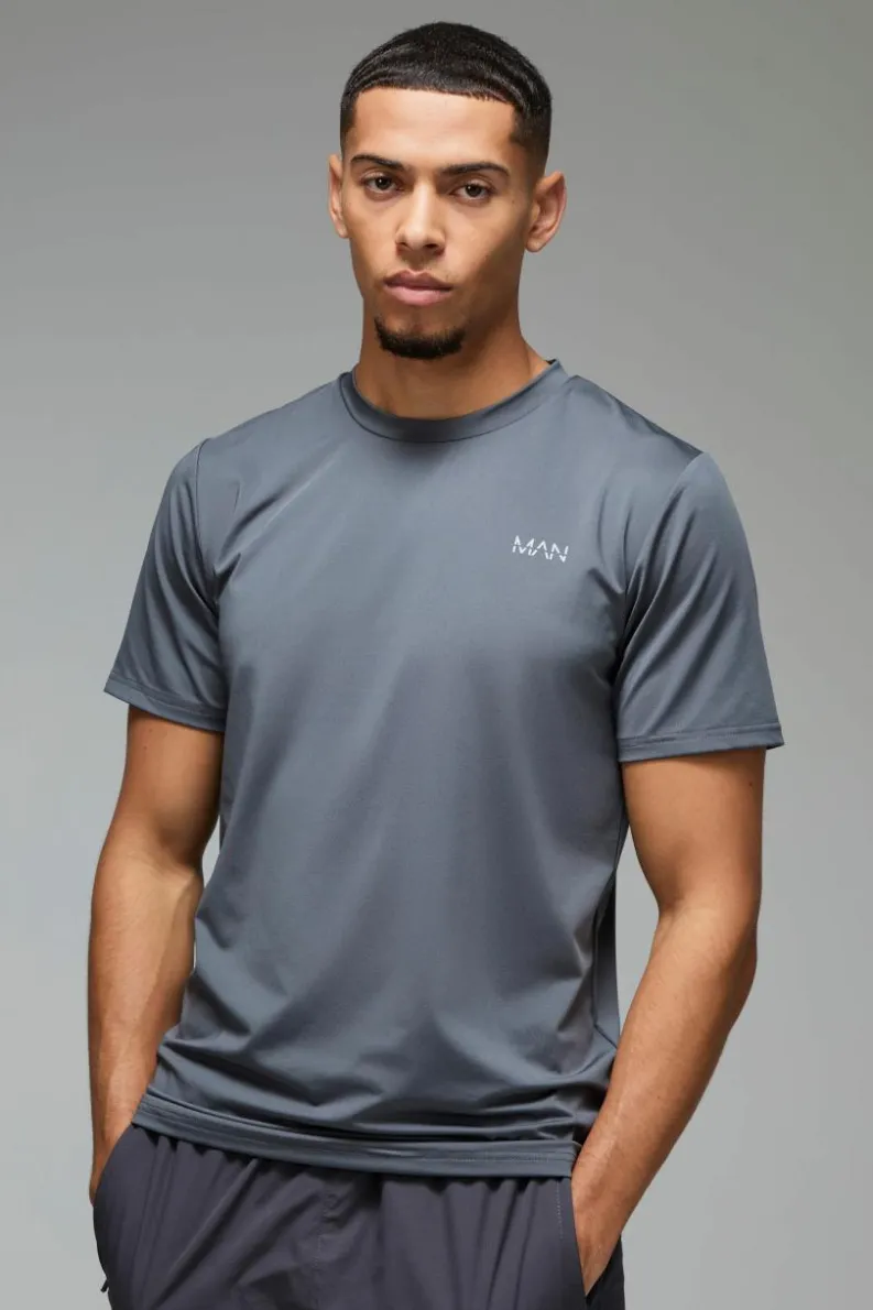New boohooMAN Man Active Regular Fit Performance T-shirt charcoal