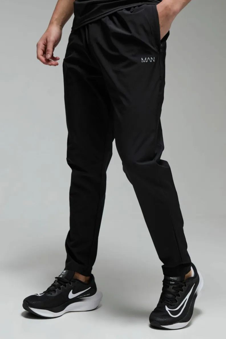 Best Sale boohooMAN Man Active Stretch Woven Tapered Joggers black