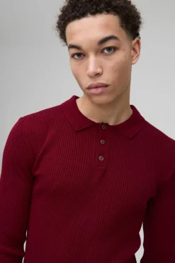 Best boohooMAN Muscle Fit Ribbed Button Neck Knitted Polo burgundy