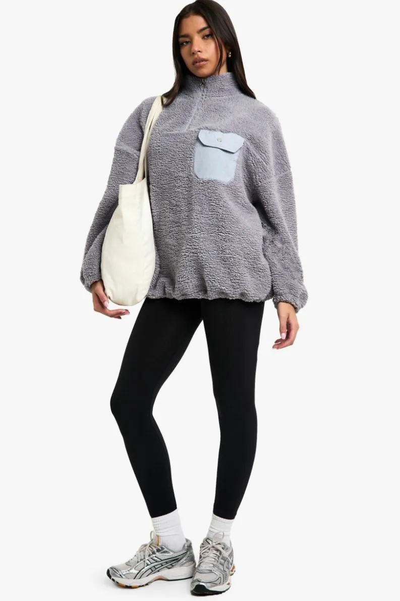 Store boohoo Nylon Pocket Detail Oversized Half Zip Borg Sweatshirt light grey