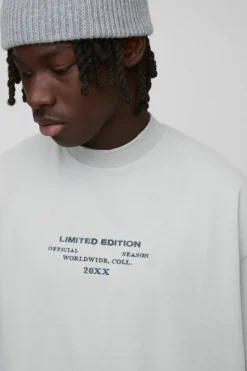 Fashion boohooMAN Oversized Boxy Extended Neck Peached Heavyweight T-shirt light grey