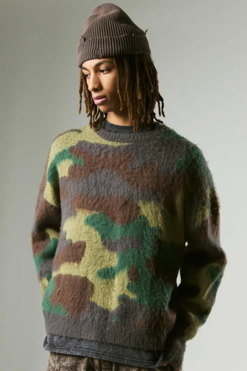 Clearance boohooMAN Oversized Boxy Eyelash Knit Camo Jumper brown