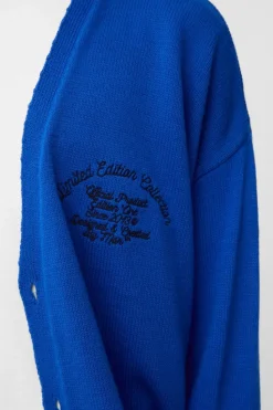 Discount boohooMAN Oversized Drop Shoulder Varsity Applique Knitted Cardigan cobalt