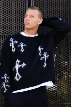 Sale boohooMAN Oversized Eyelash Knit Cross Graphic Jumper black