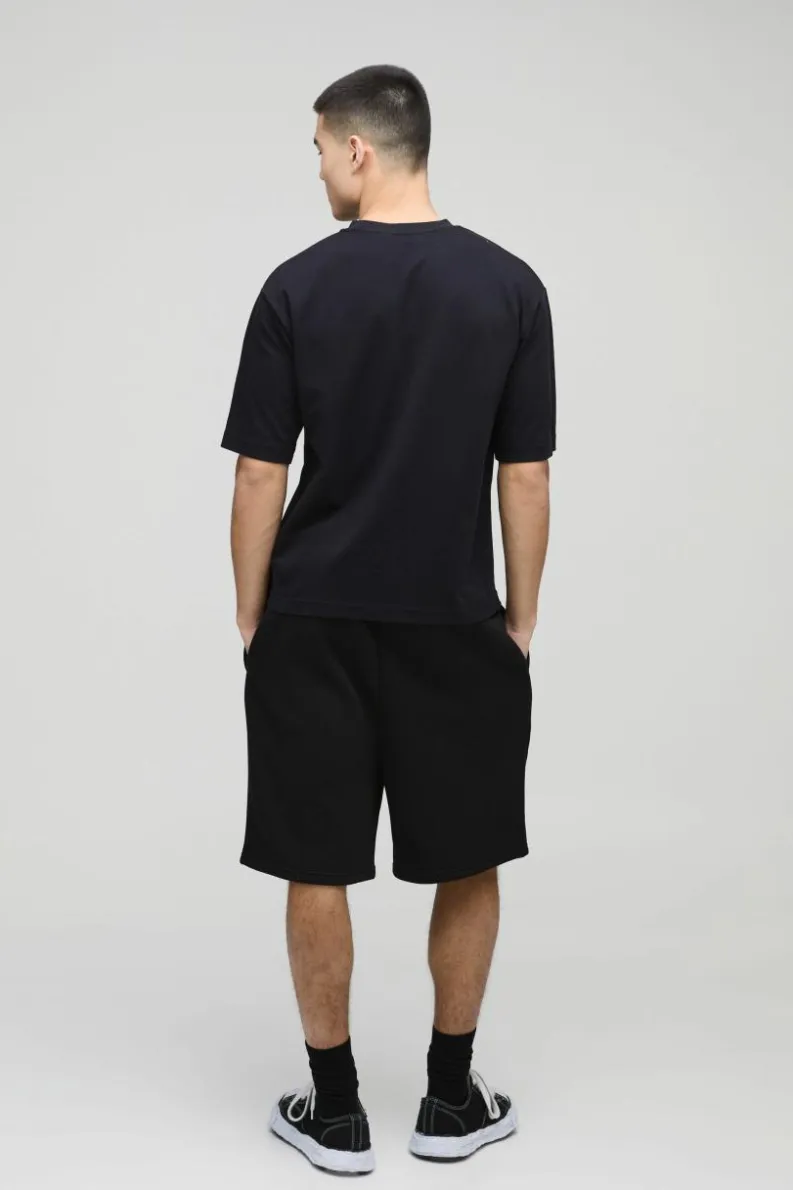 Sale boohooMAN Oversized Fit Drop Crotch Basic Lightweight Shorts black