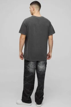 Online boohooMAN Oversized My Chemical Romance Washed License Band T-Shirt charcoal